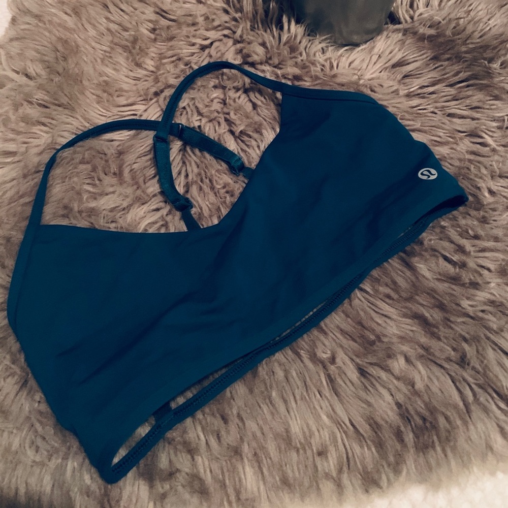 Lululemon sport bra